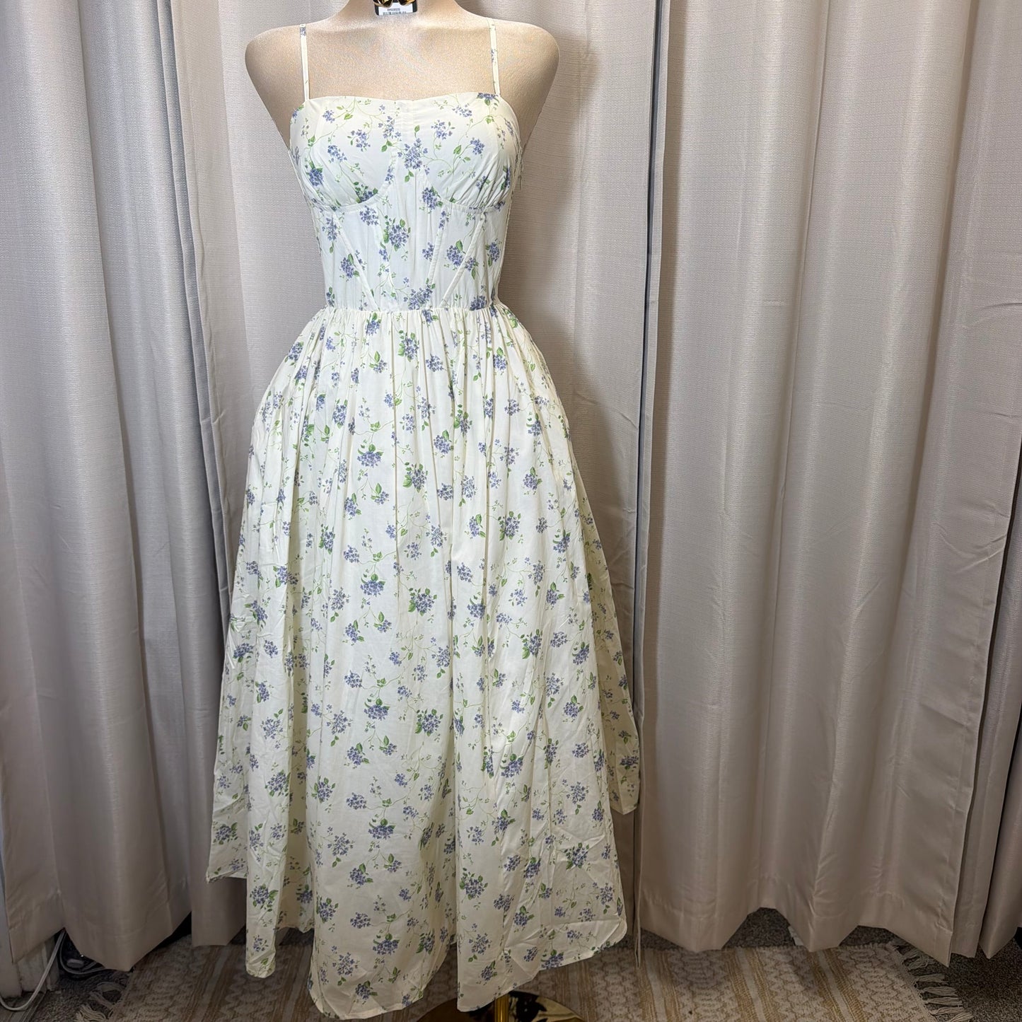 Floral Sleeveless spaghetti strap sweetheart neck fit and Flare Dress-Ivory/Blue