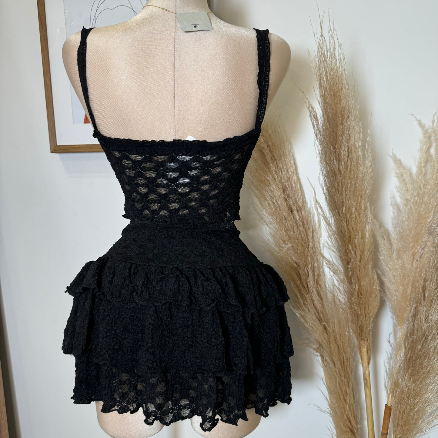 Bonita Lace Flare Skirt Set-Black