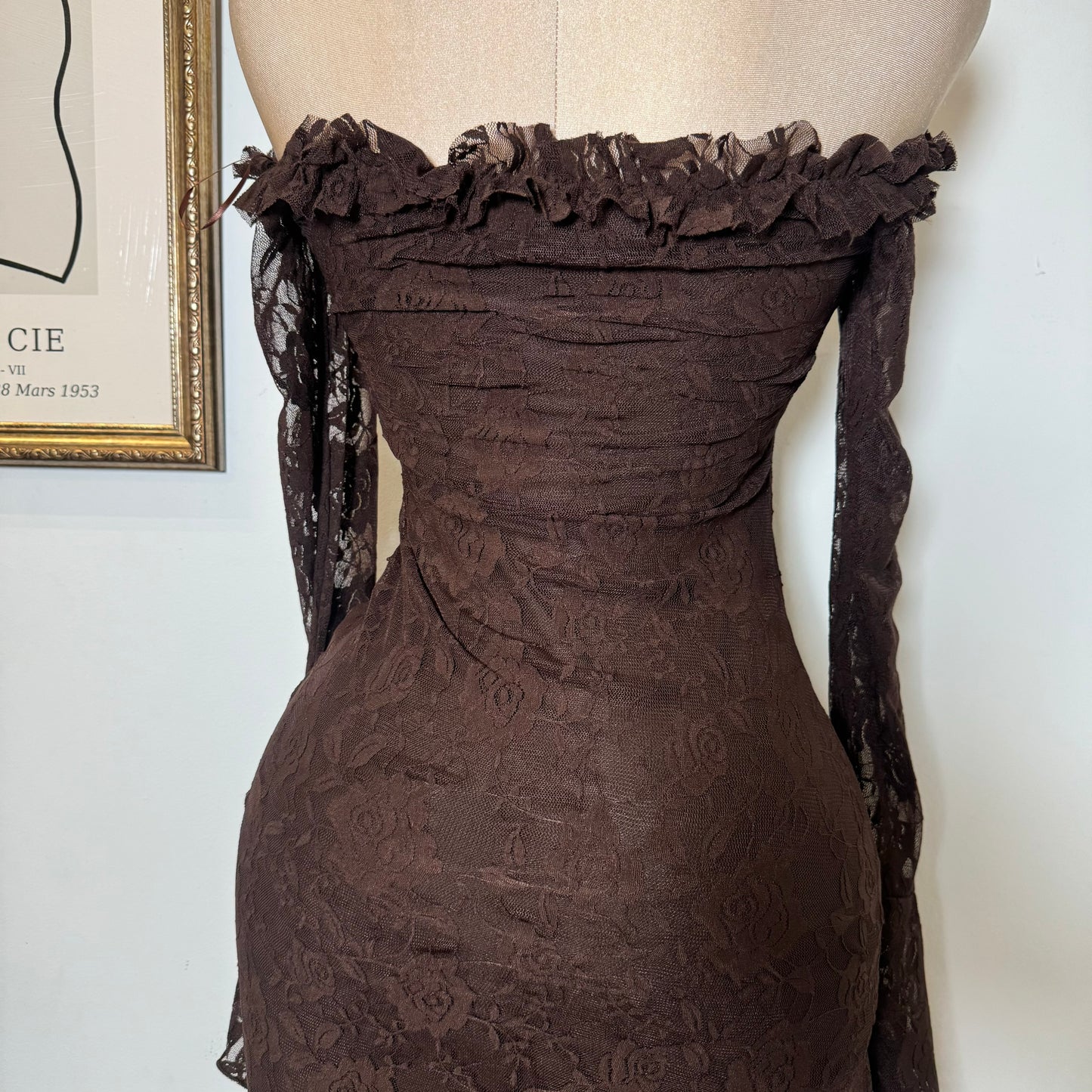 Off Shoulder Lace Dress-Brown