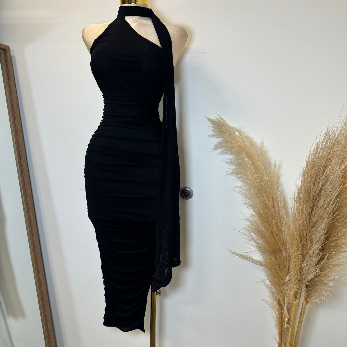 Evonne Dress-Black