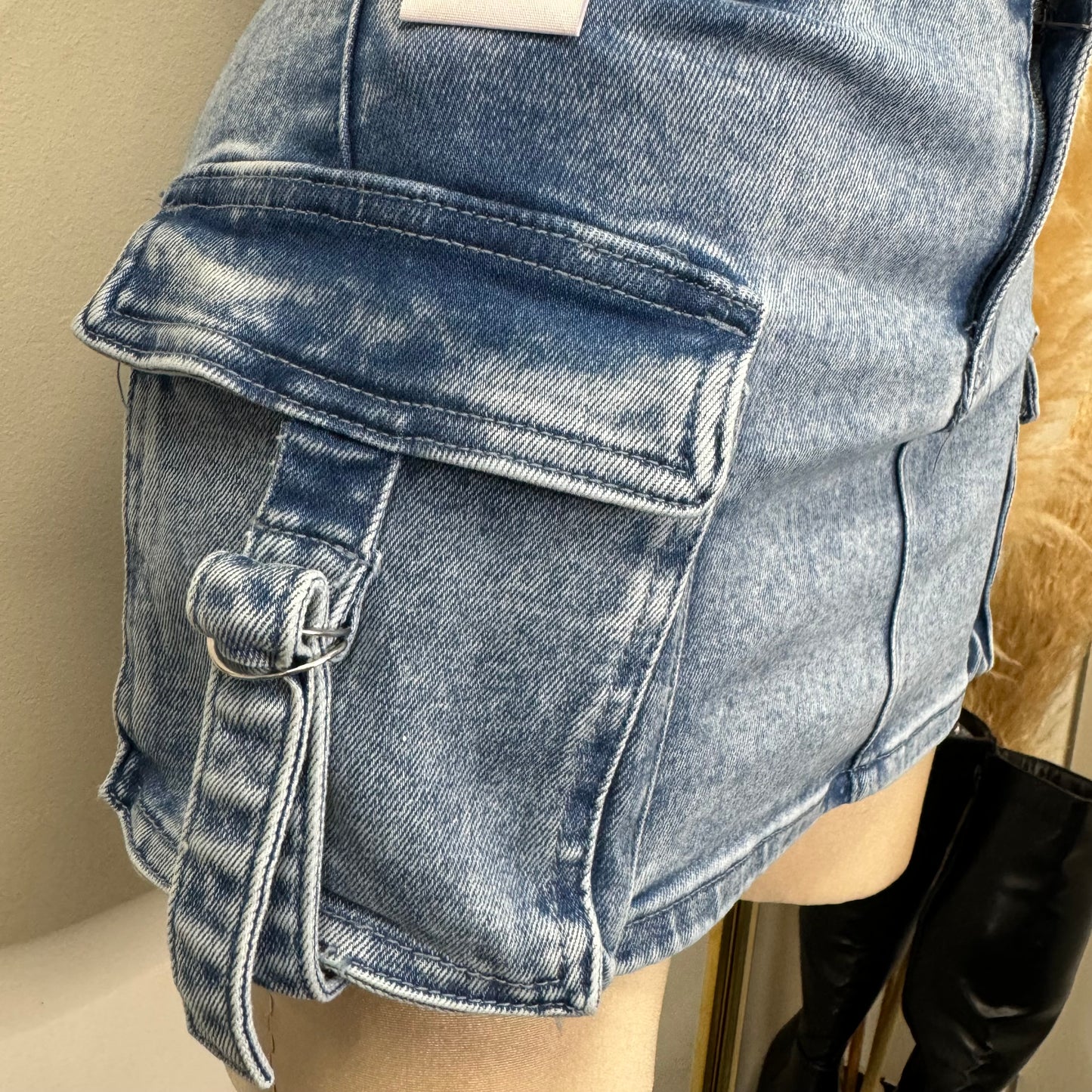 90398 Cargo Mini Skirt-Light Wash