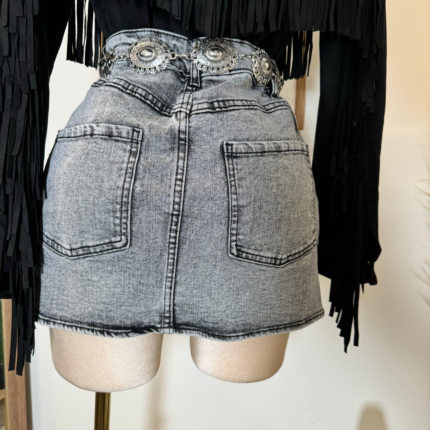Chica Sexy Denim Skirt-Black