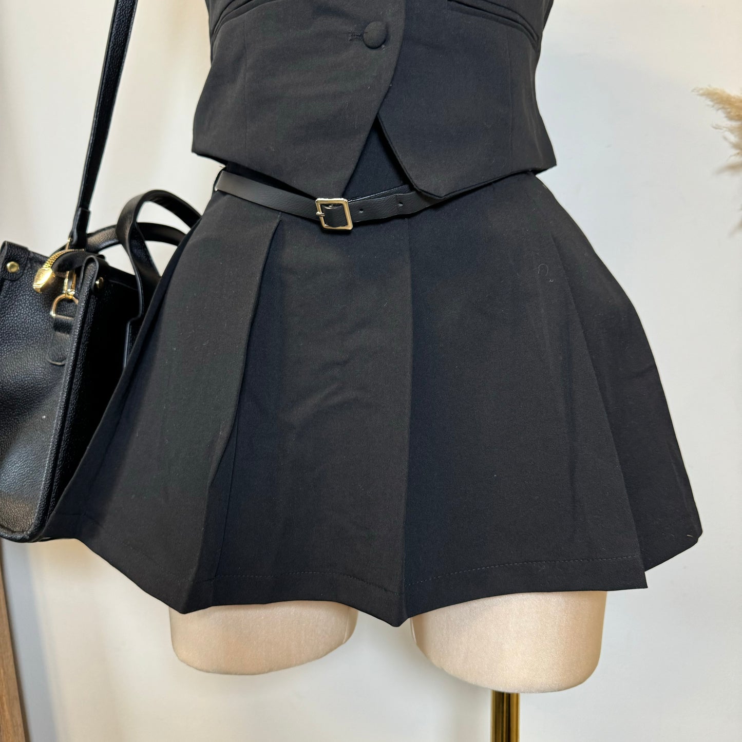 Roberta Belt Pleated Mini Skort-Black