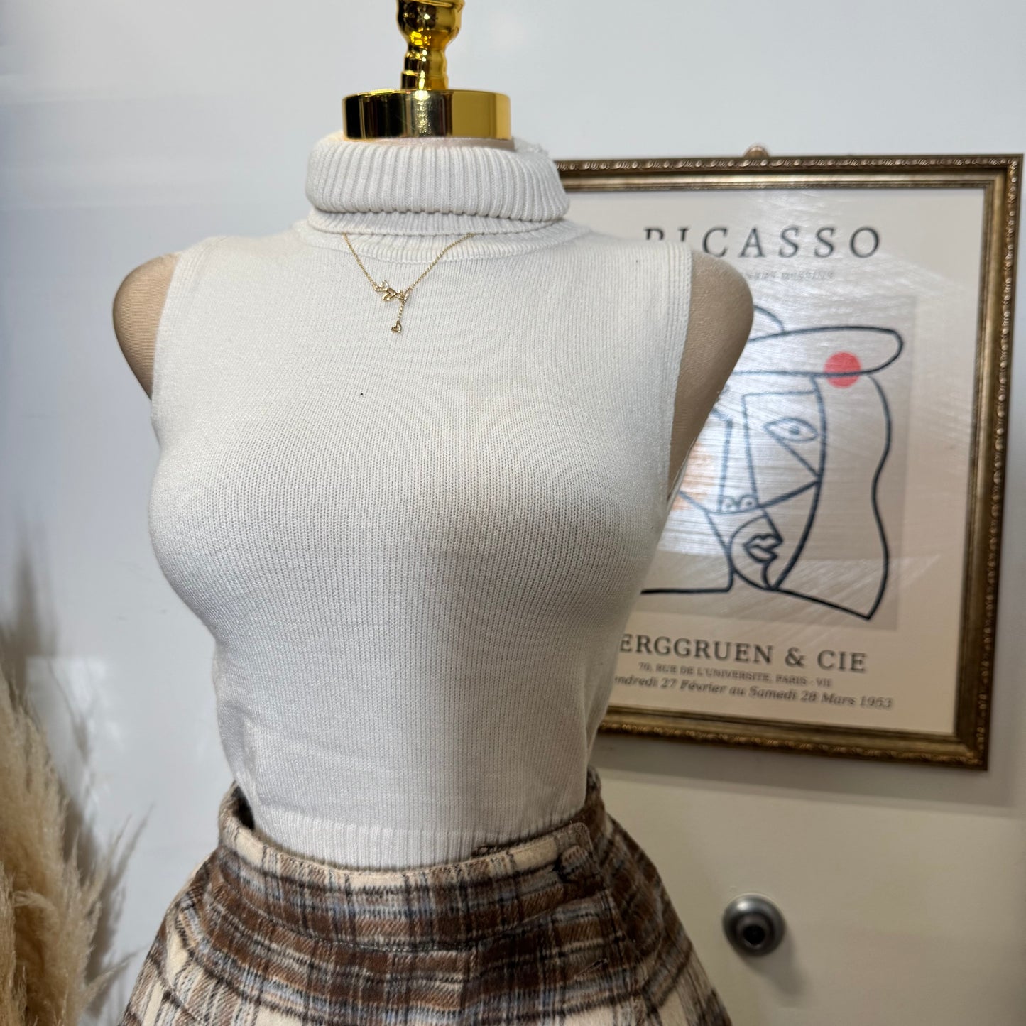 Sleeveless Turtle Neck Sweater Top-Ivory