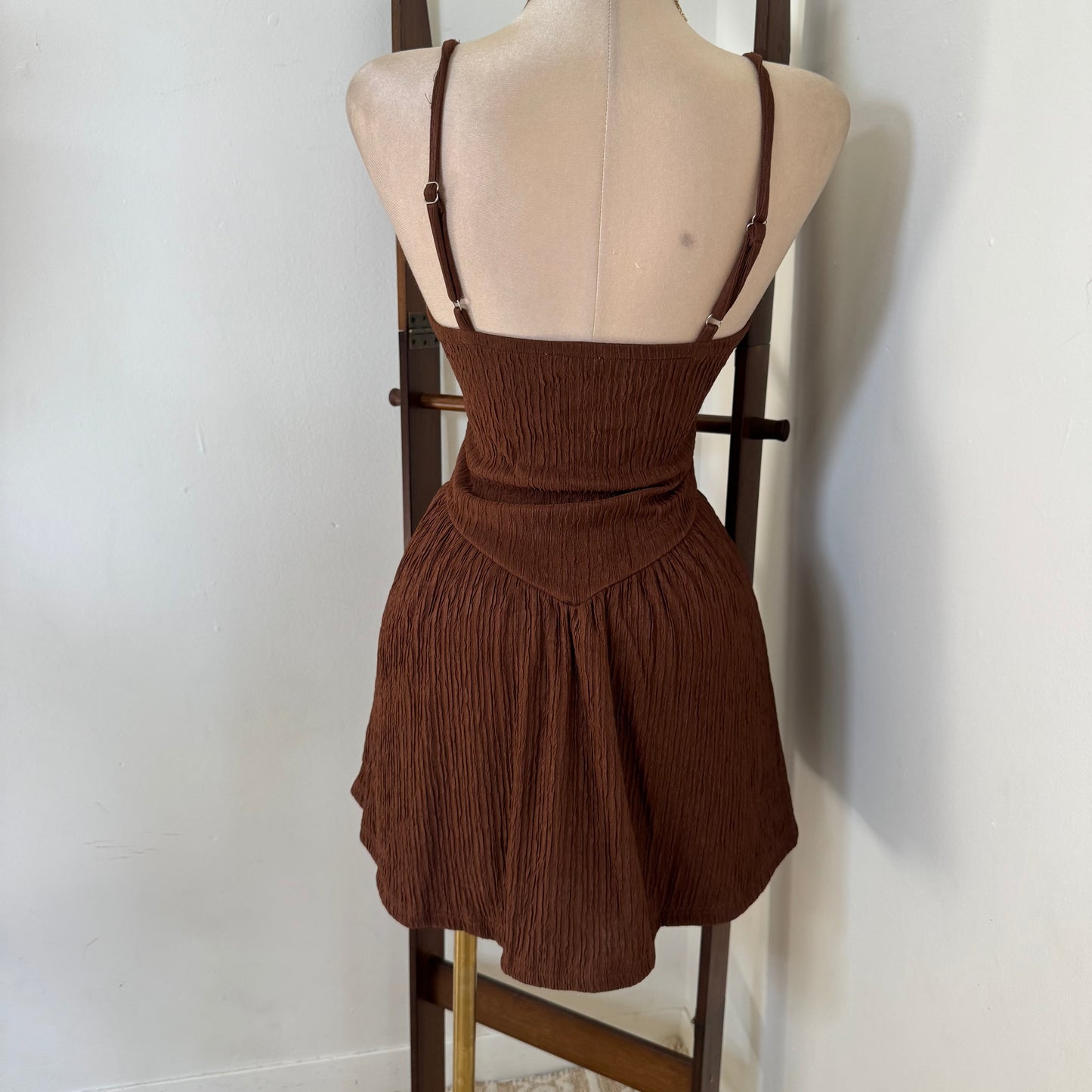Crinkled Flowy Dress-Brown