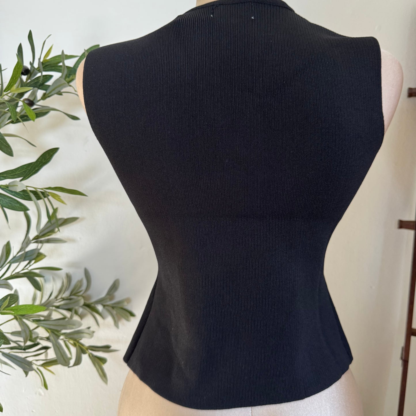 Gold Buttons knit Vest -Black