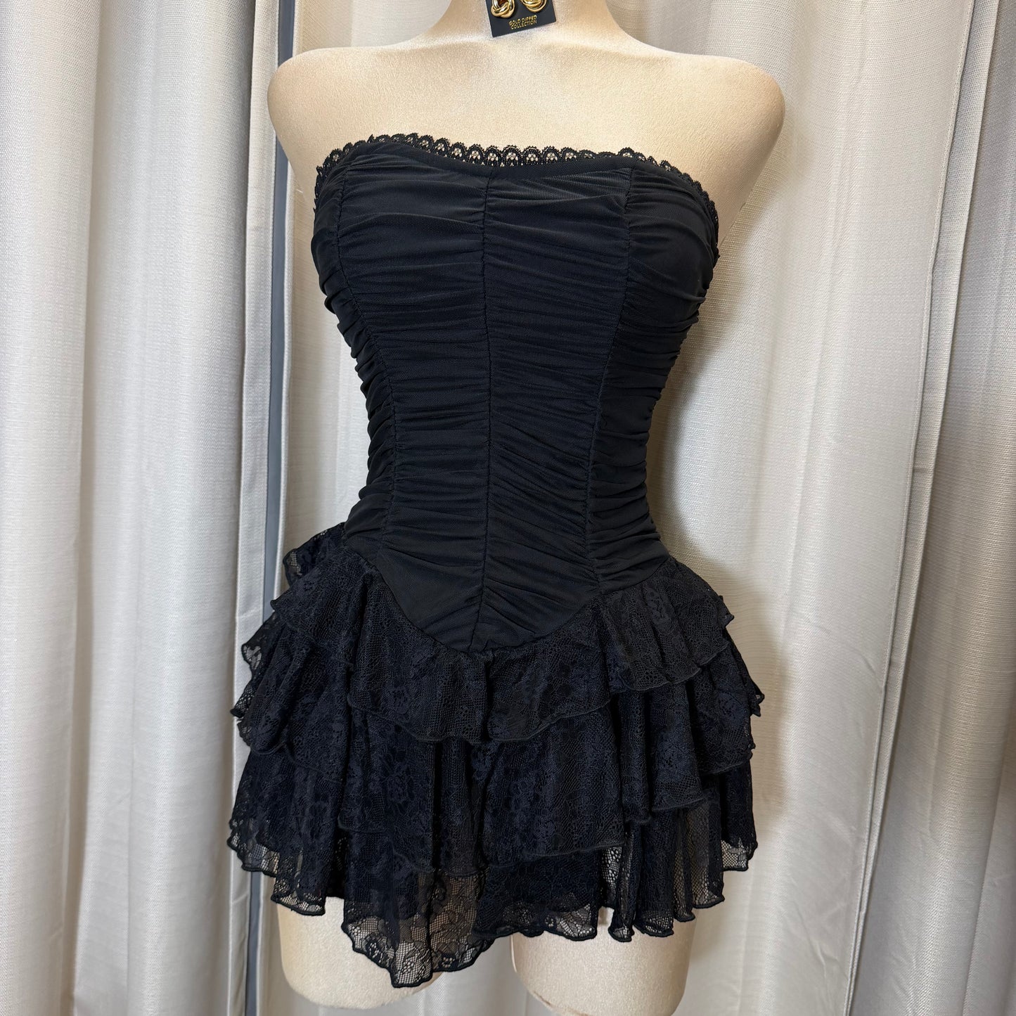 Tube Lace Mini flare dress-black
