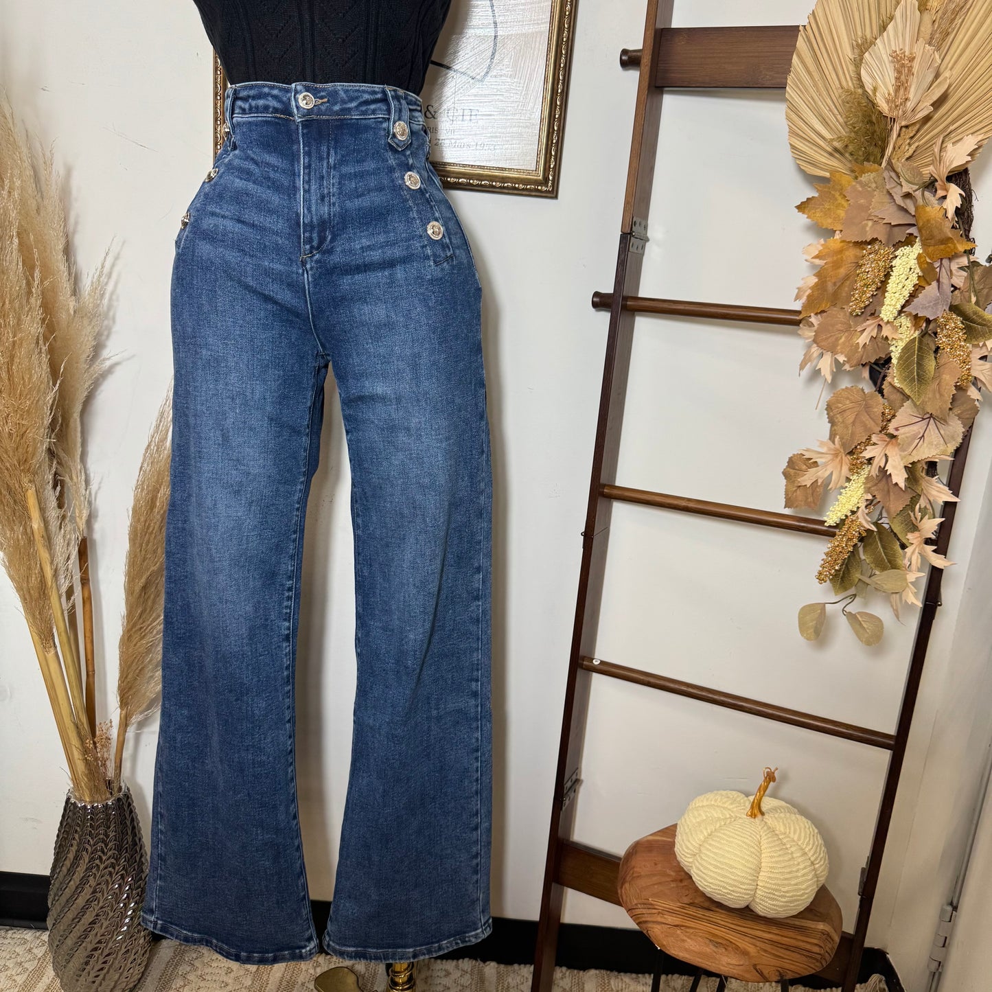 High Waisted Jeans Button On the Side -LT Blue