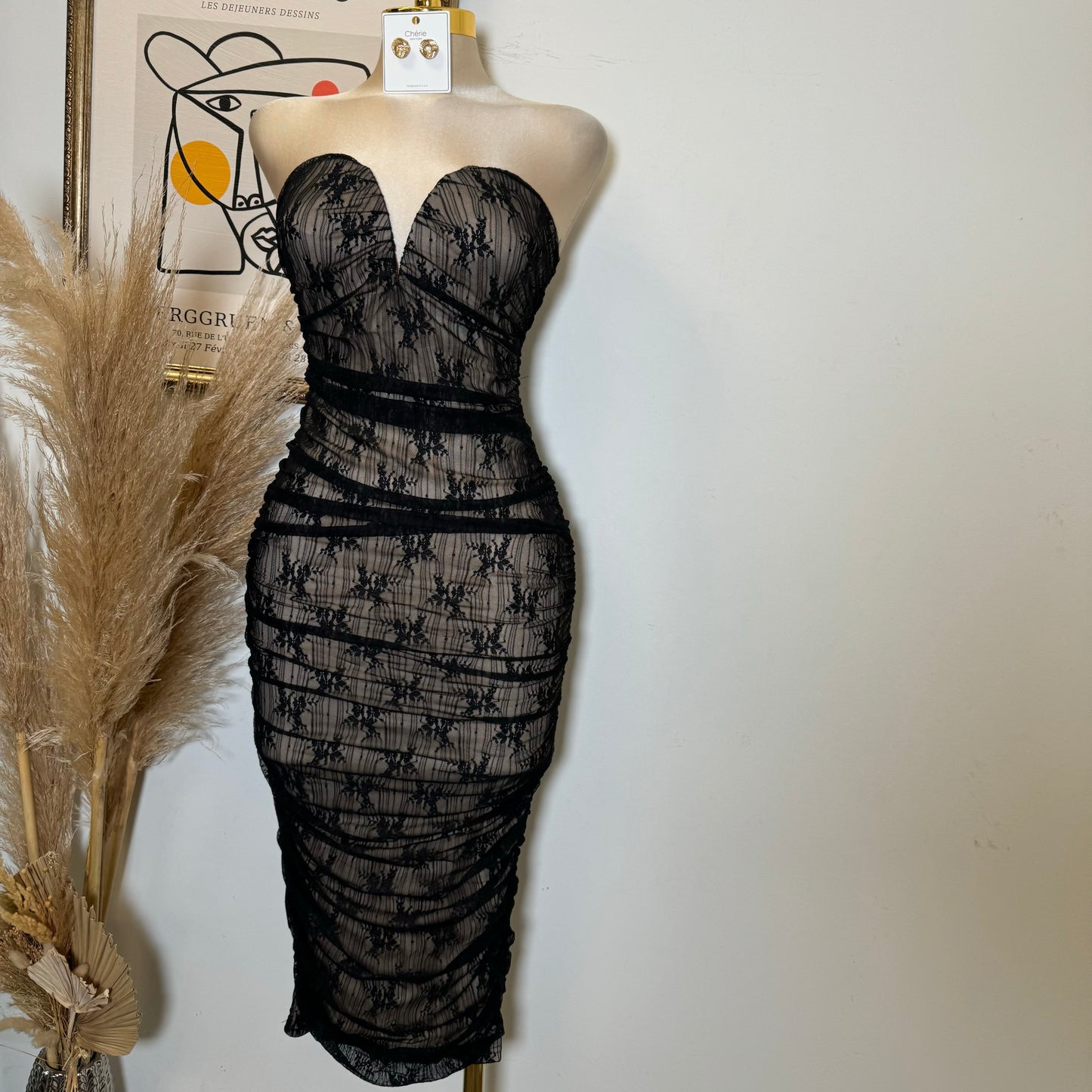Sweetheart Shape Lace Dress-Black