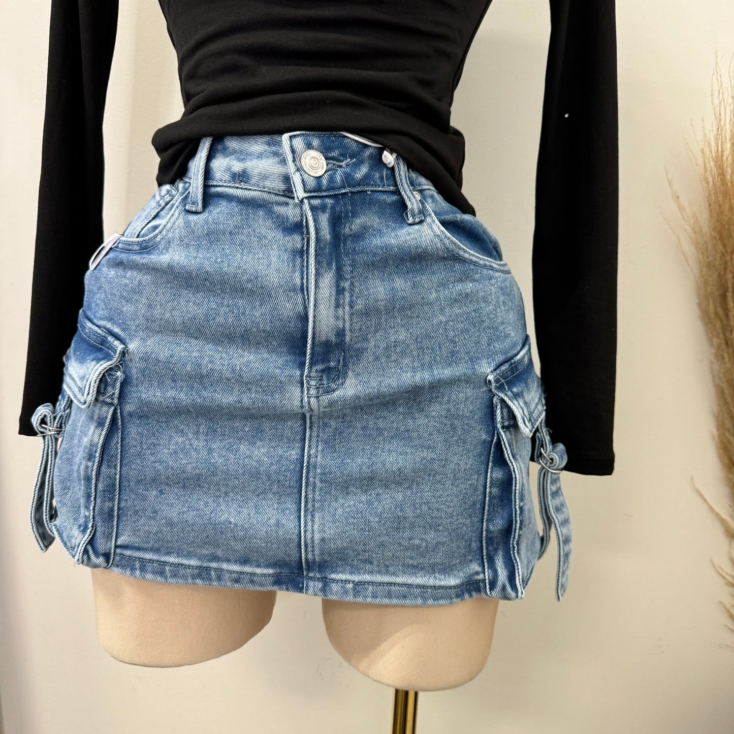90398 Cargo Mini Skirt-Light Wash