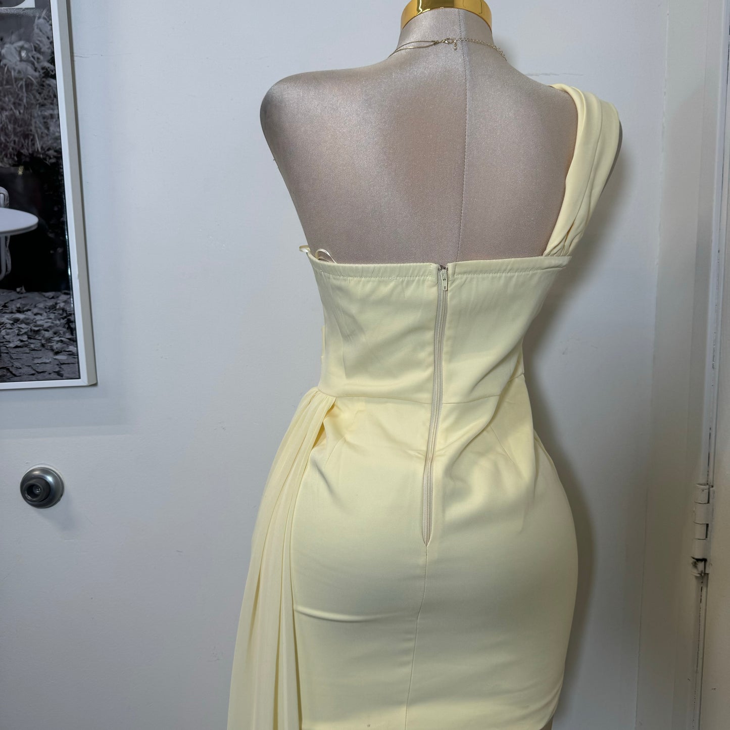 Woven Sweetheart off Shoulder Mini Dress-Lemon Drop