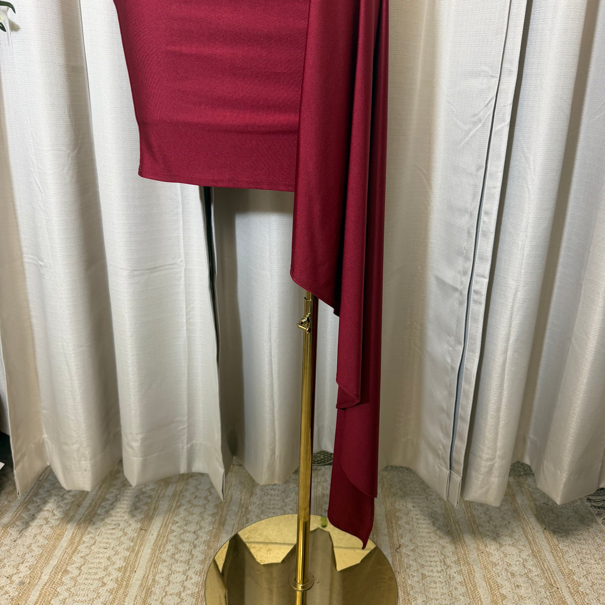 One shoulder Scarf-Burgundy