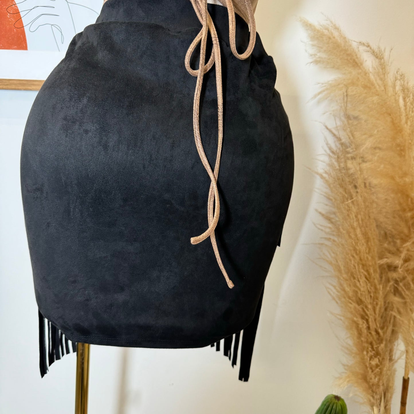 La Muy Muy Fringe Skirt-Black