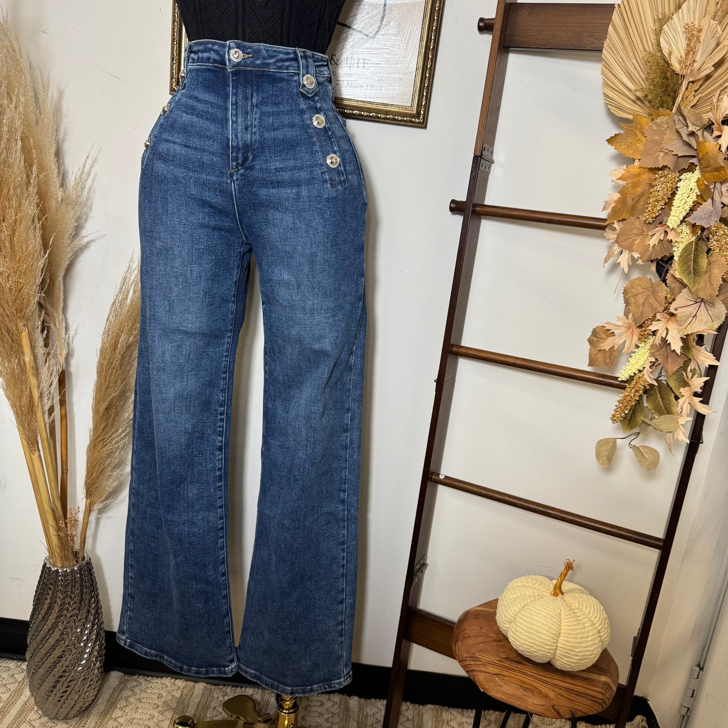 High Waisted Jeans Button On the Side -LT Blue