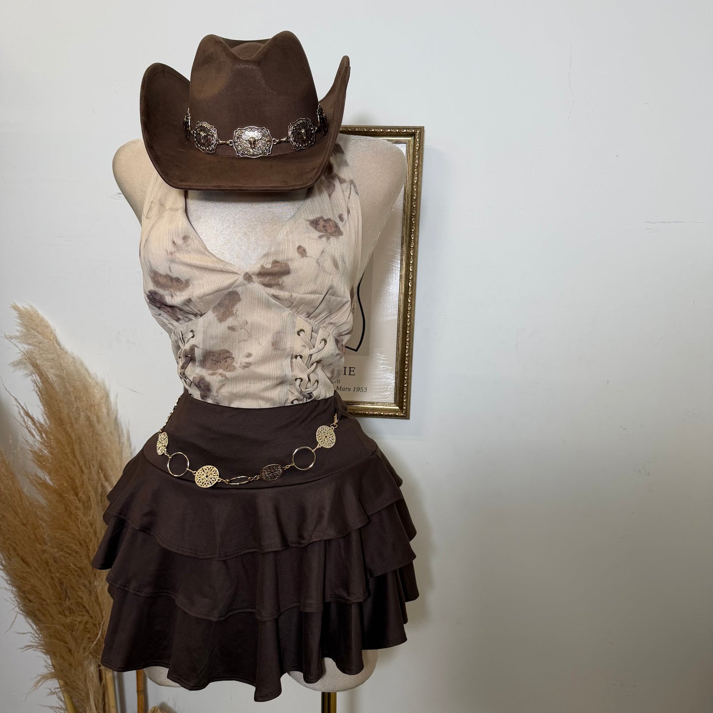 Metal Trim Ruffle Mini Skort-Brown