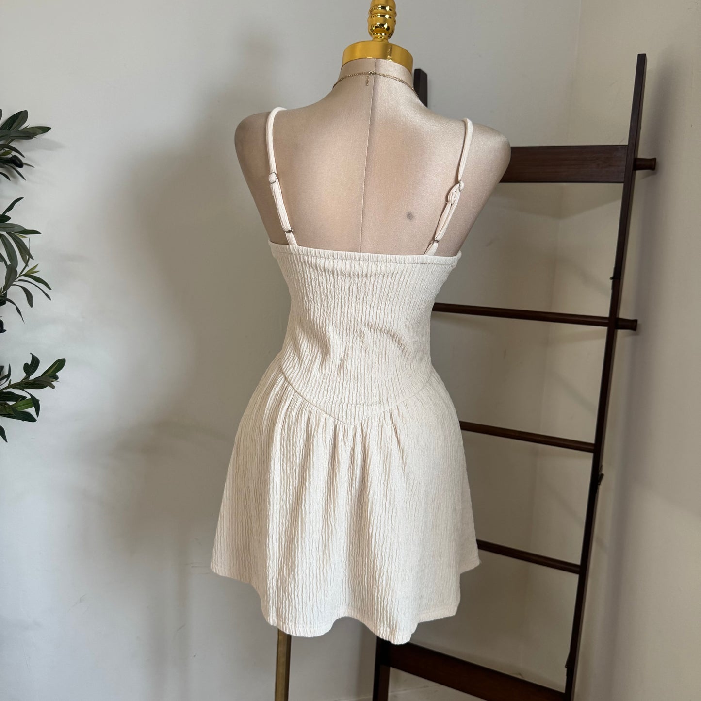 Crinkled Flowy Dress-Cream