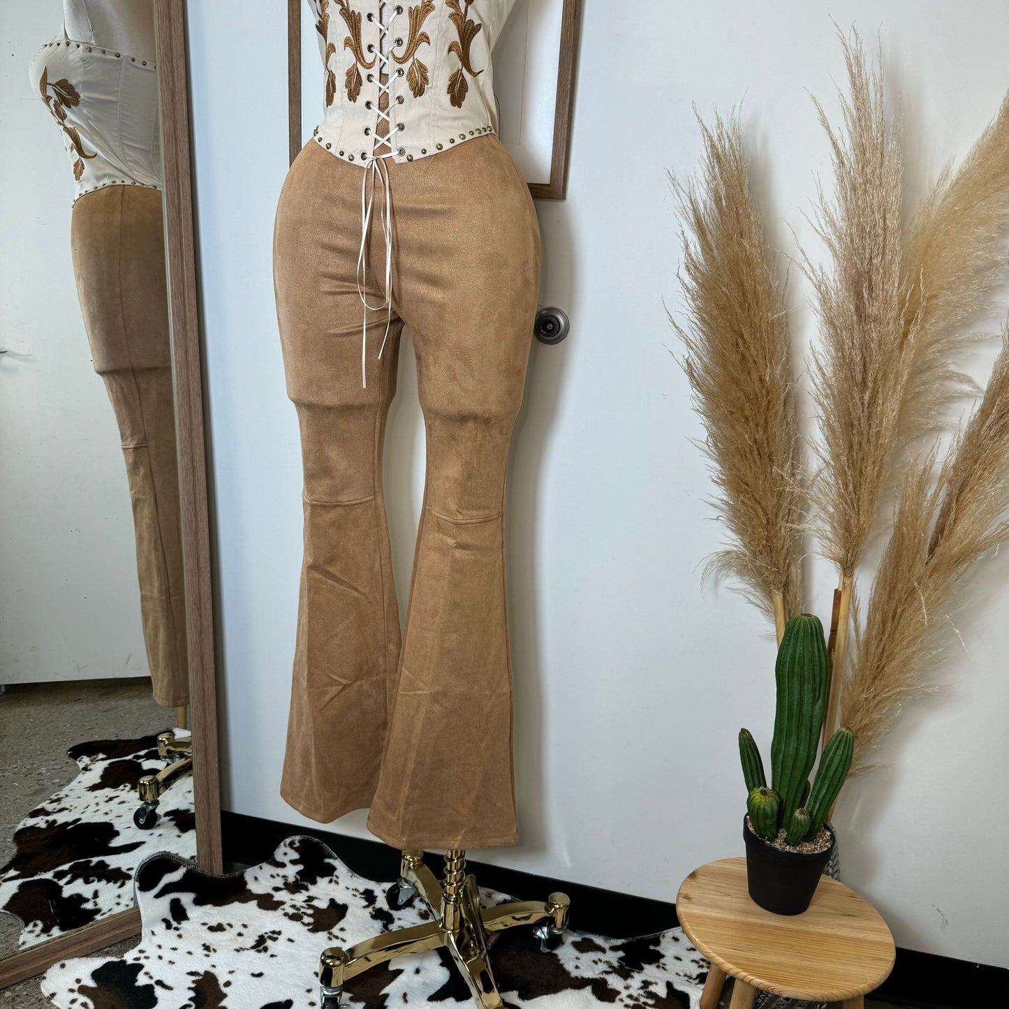 La quebradora Suede Pants-Camel