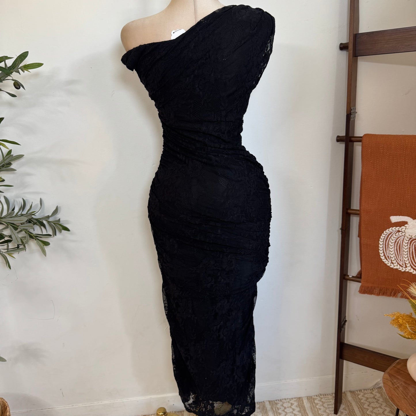 Luxi Lace Dress-Black