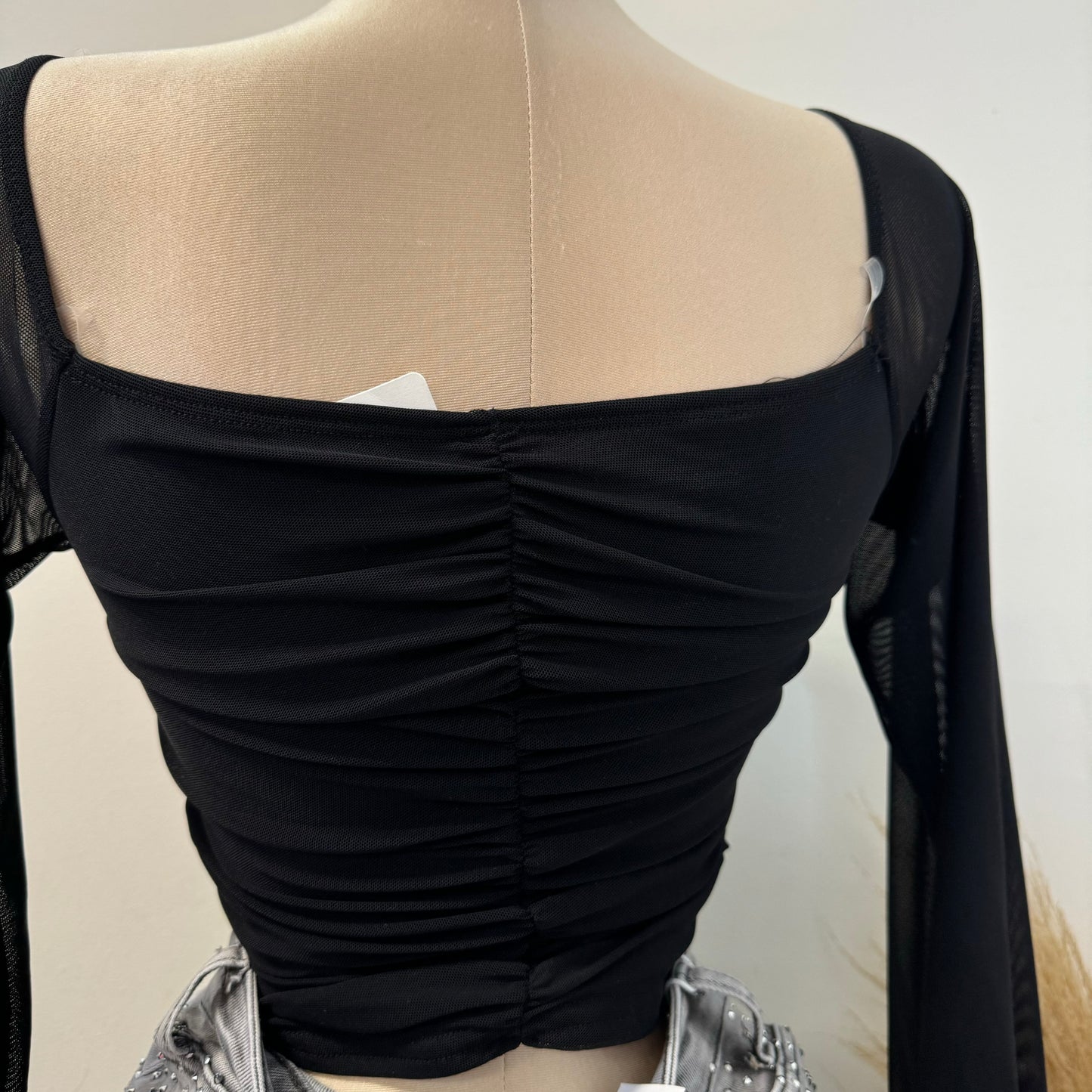 Mesh Long Sleeve V Crop Top -Black
