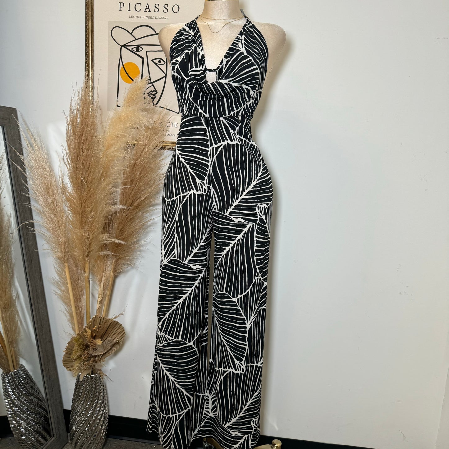 Leaf Print Cowl Neck Halter Jumpsuit-black/White