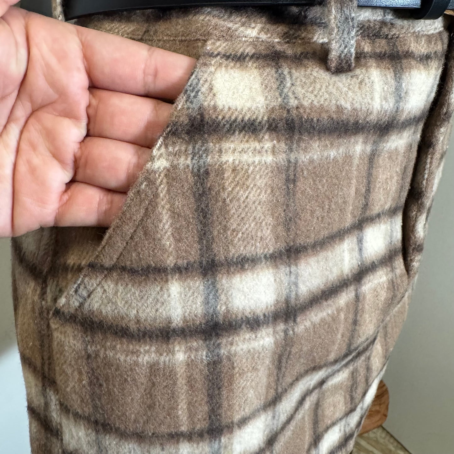 Brushed Plaid Mini Skirt-Khaki/Cream