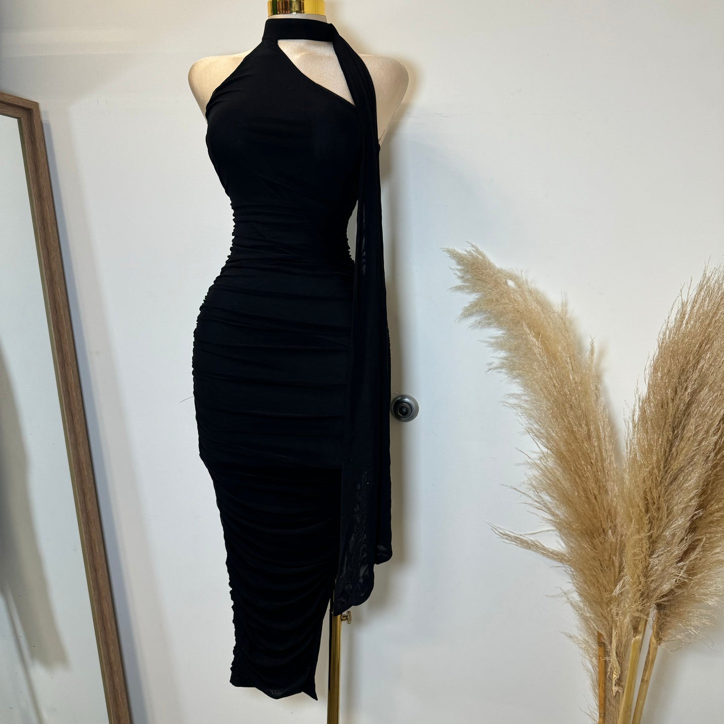 Evonne Dress-Black