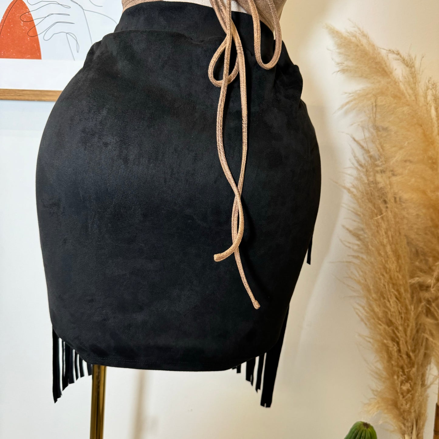 La Muy Muy Fringe Skirt-Black