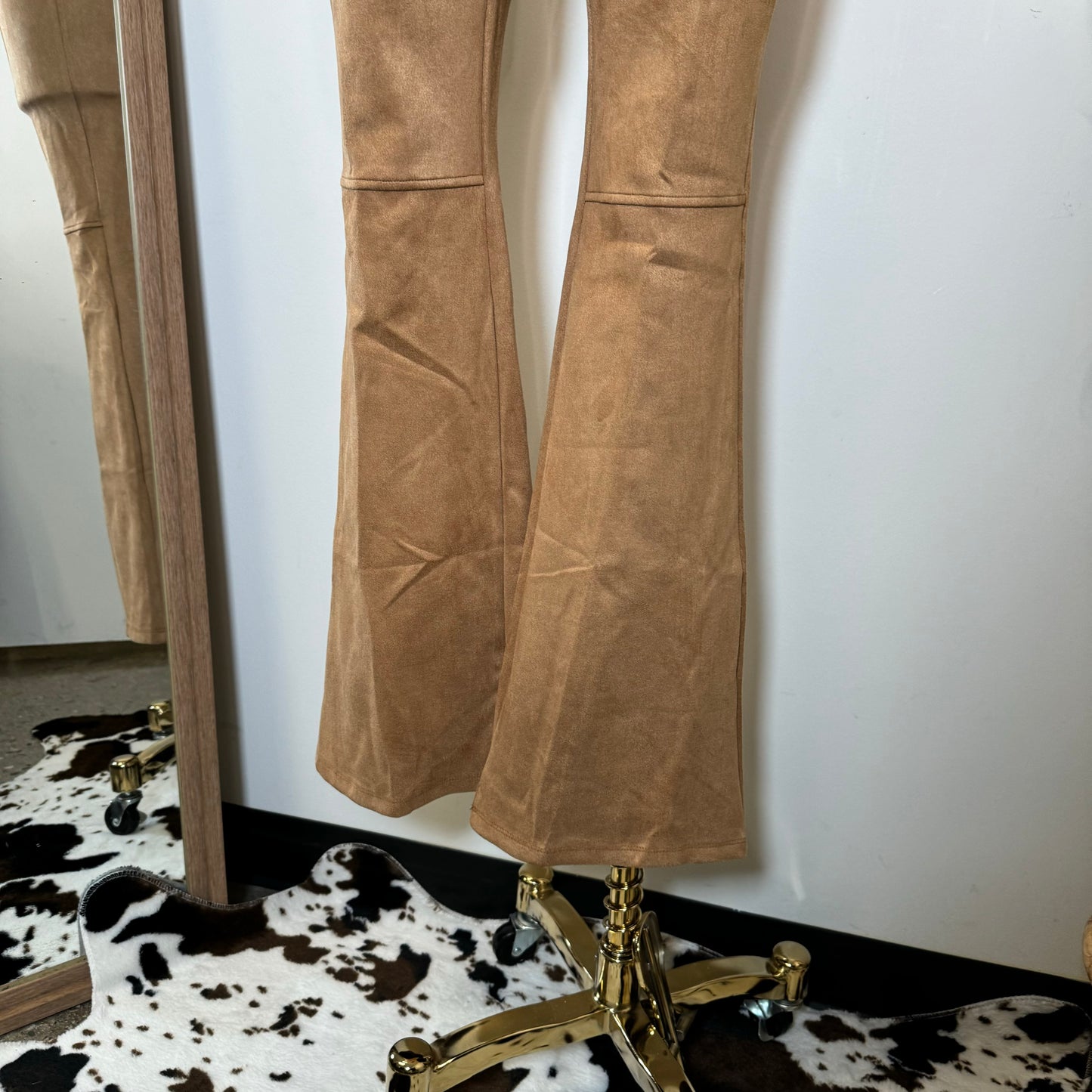 La quebradora Suede Pants-Camel