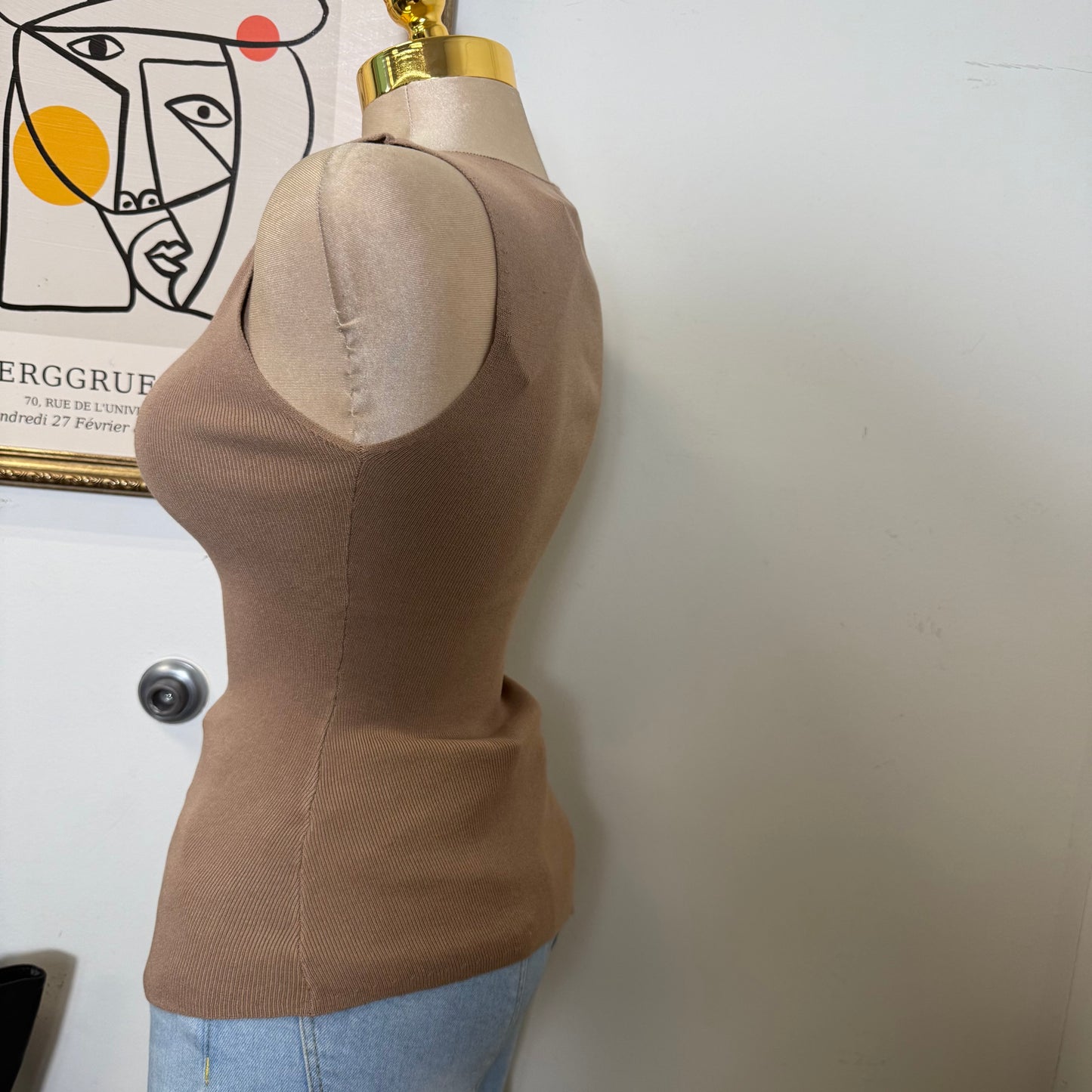 Asymmetrical hem Sleeveless Knit Top-Light Mocha