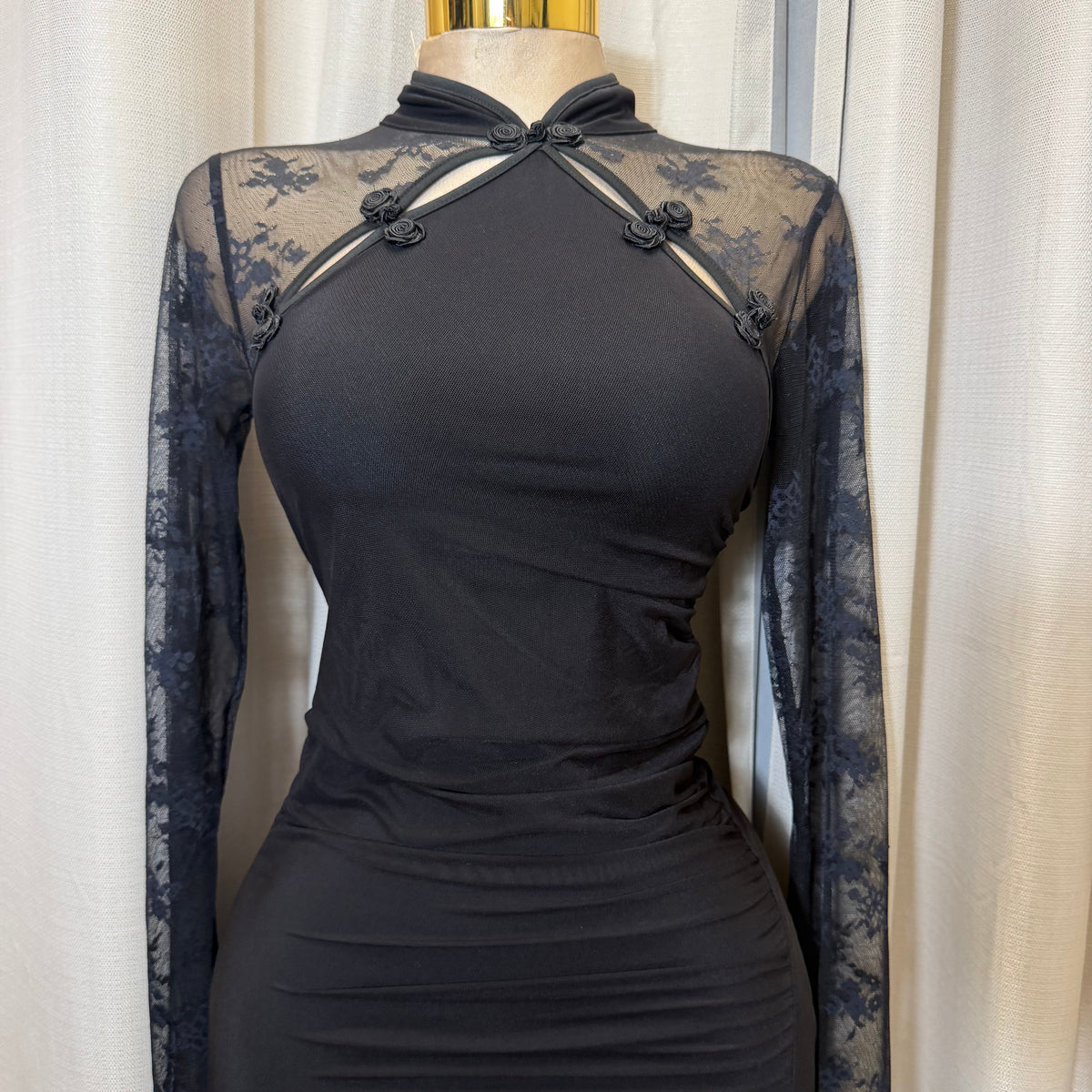 Korean Lace Long Sleeve Midi Dress-Black