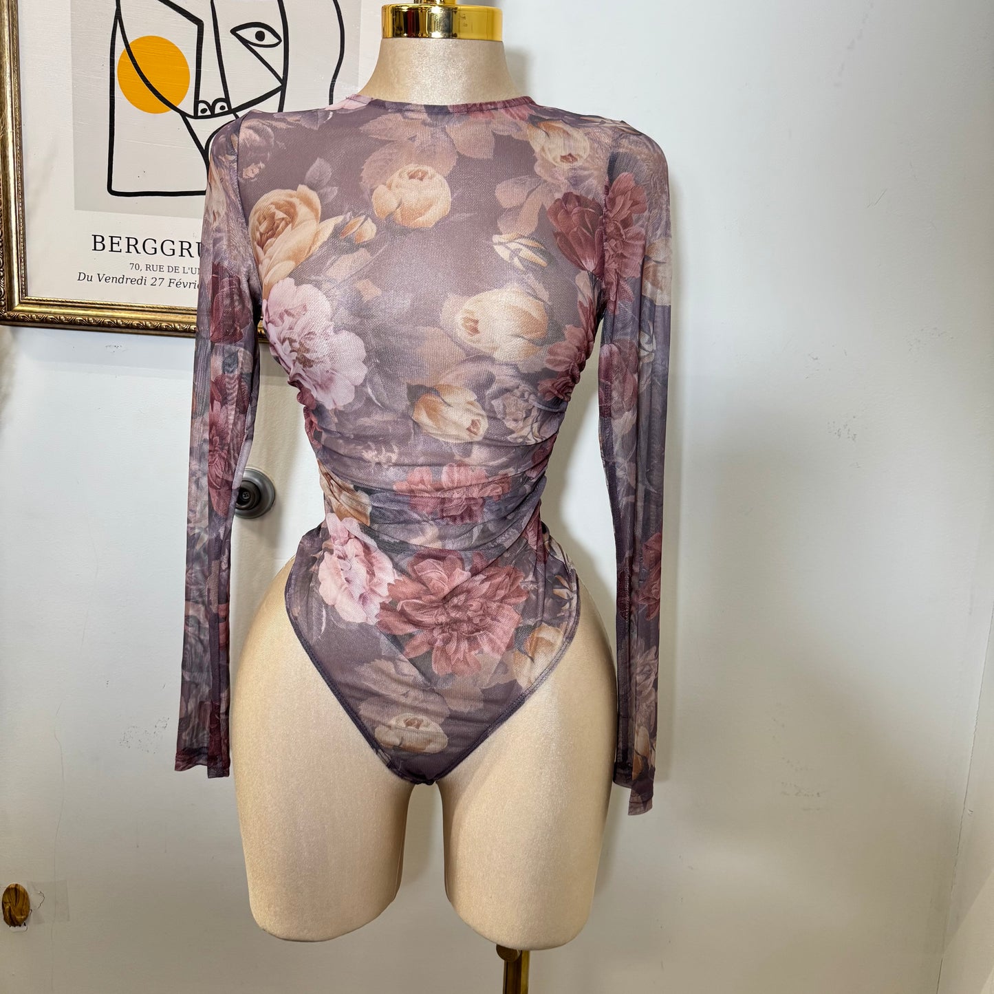 Round Neck Long Sleeve Bodysuit-Pale Lavander