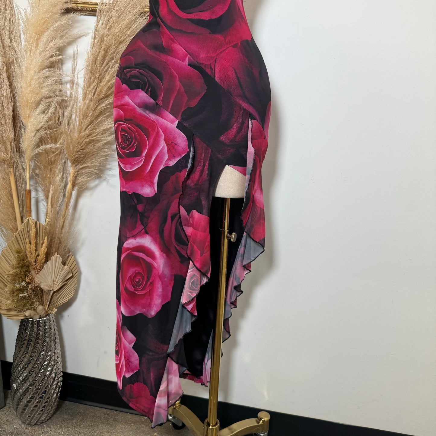 Rose Ruffle Open Slit Dress-Pink
