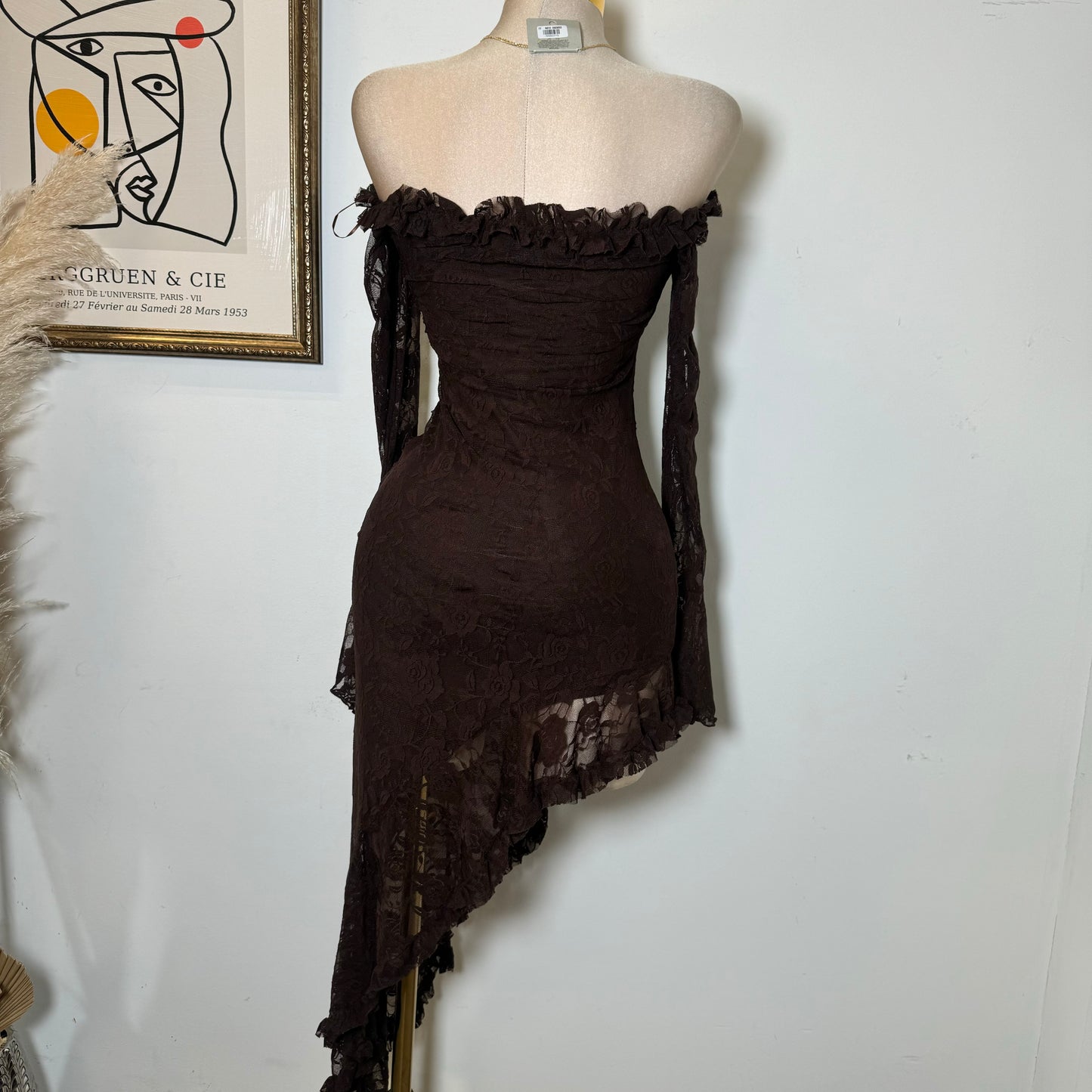 Off Shoulder Lace Dress-Brown