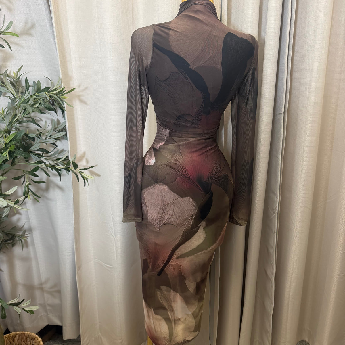 Big Flower Mesh Long sleeve Midi Dress-Olive combo