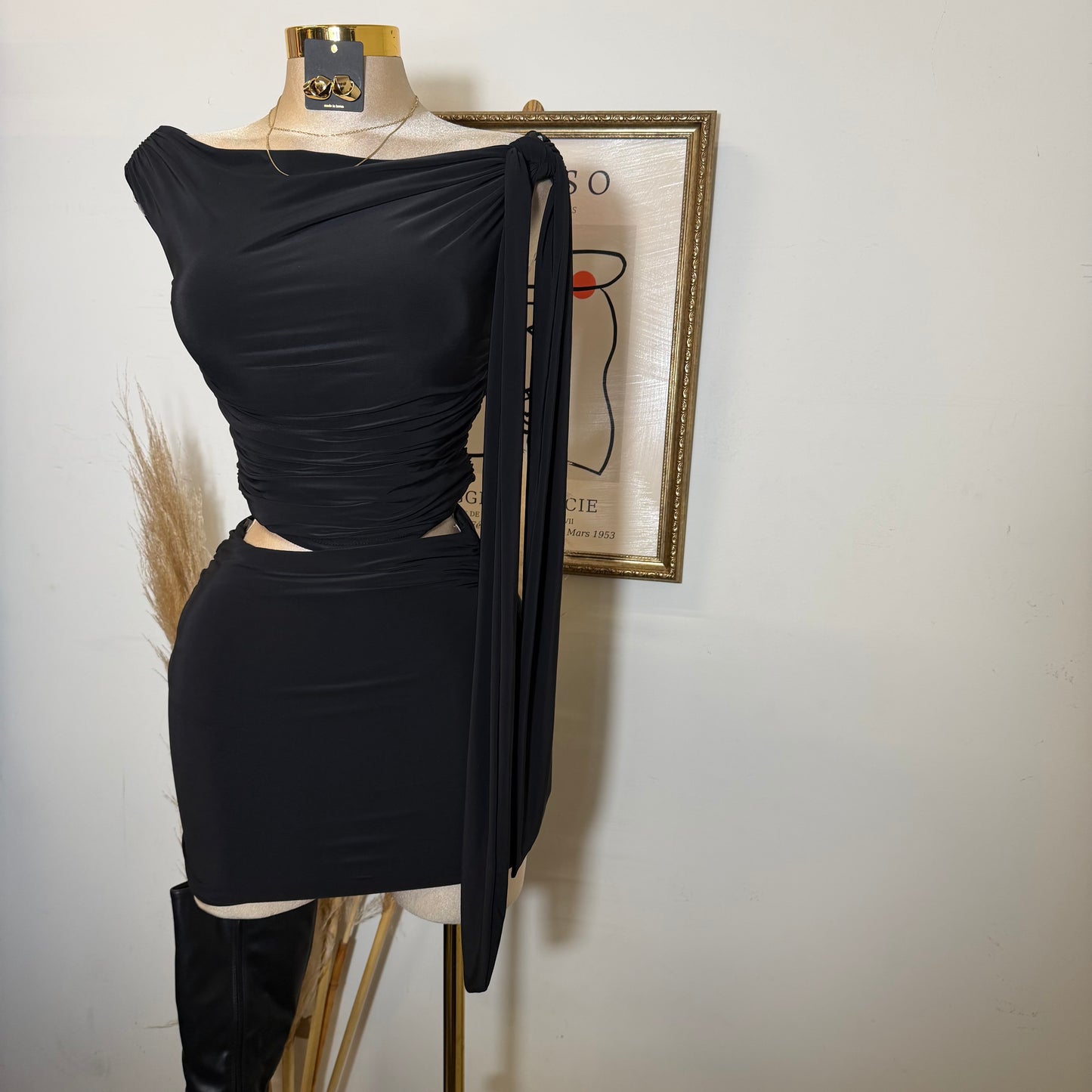 Short Sleeve & Mini Skirt w/ Drape Tie Ruched Set-Black