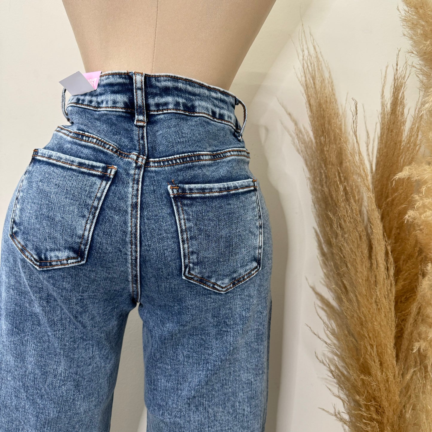 90377 Snow Wash Straight Jean-Dark Blue