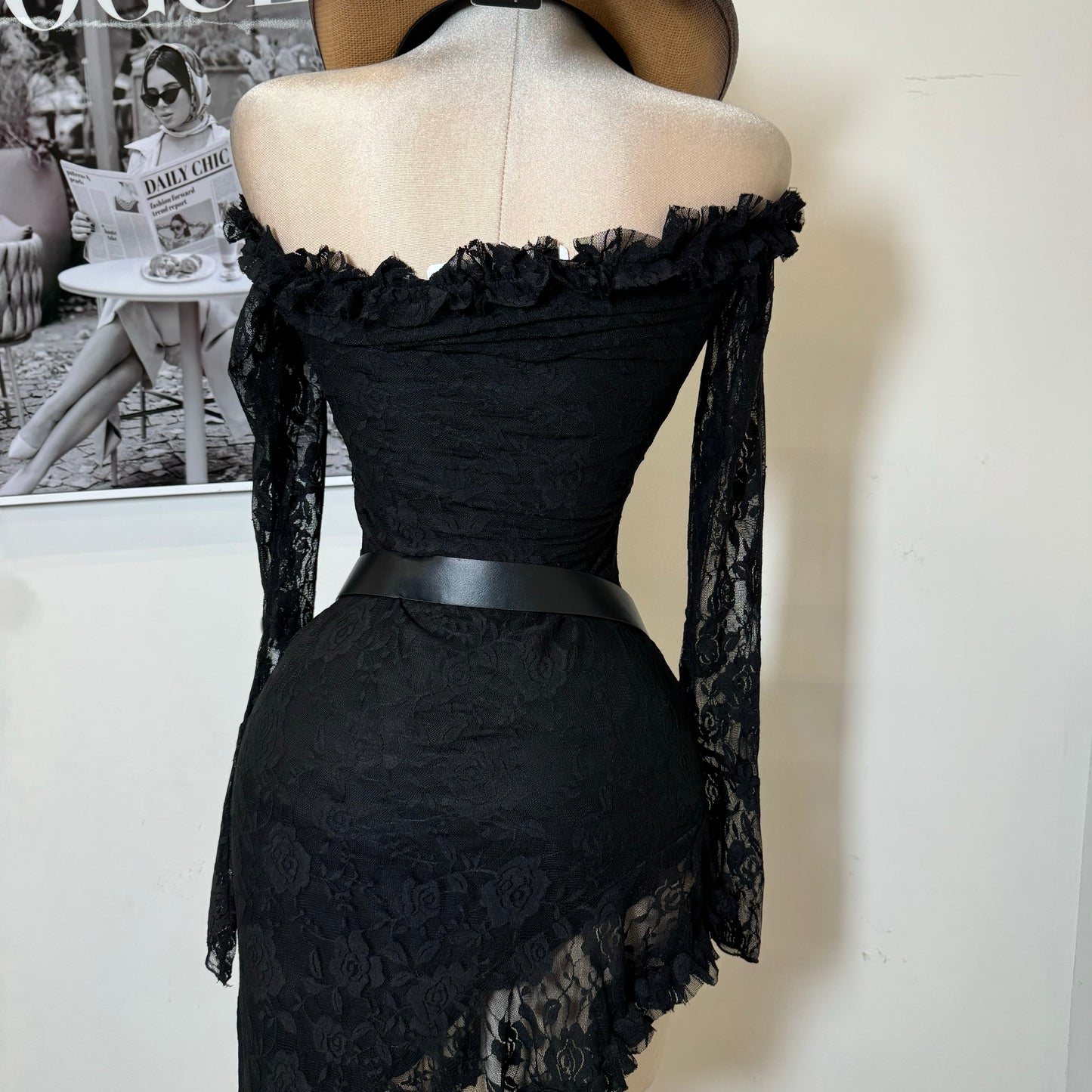 Off Shoulder Lace Dress-Black1