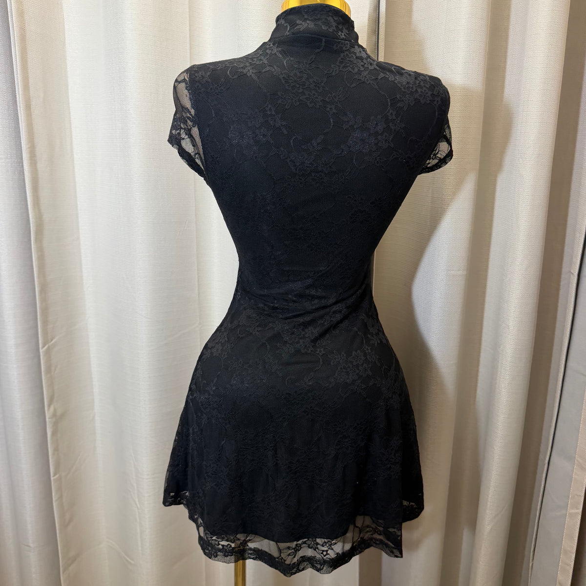 Flare Lace Dress Tie in the front-Black