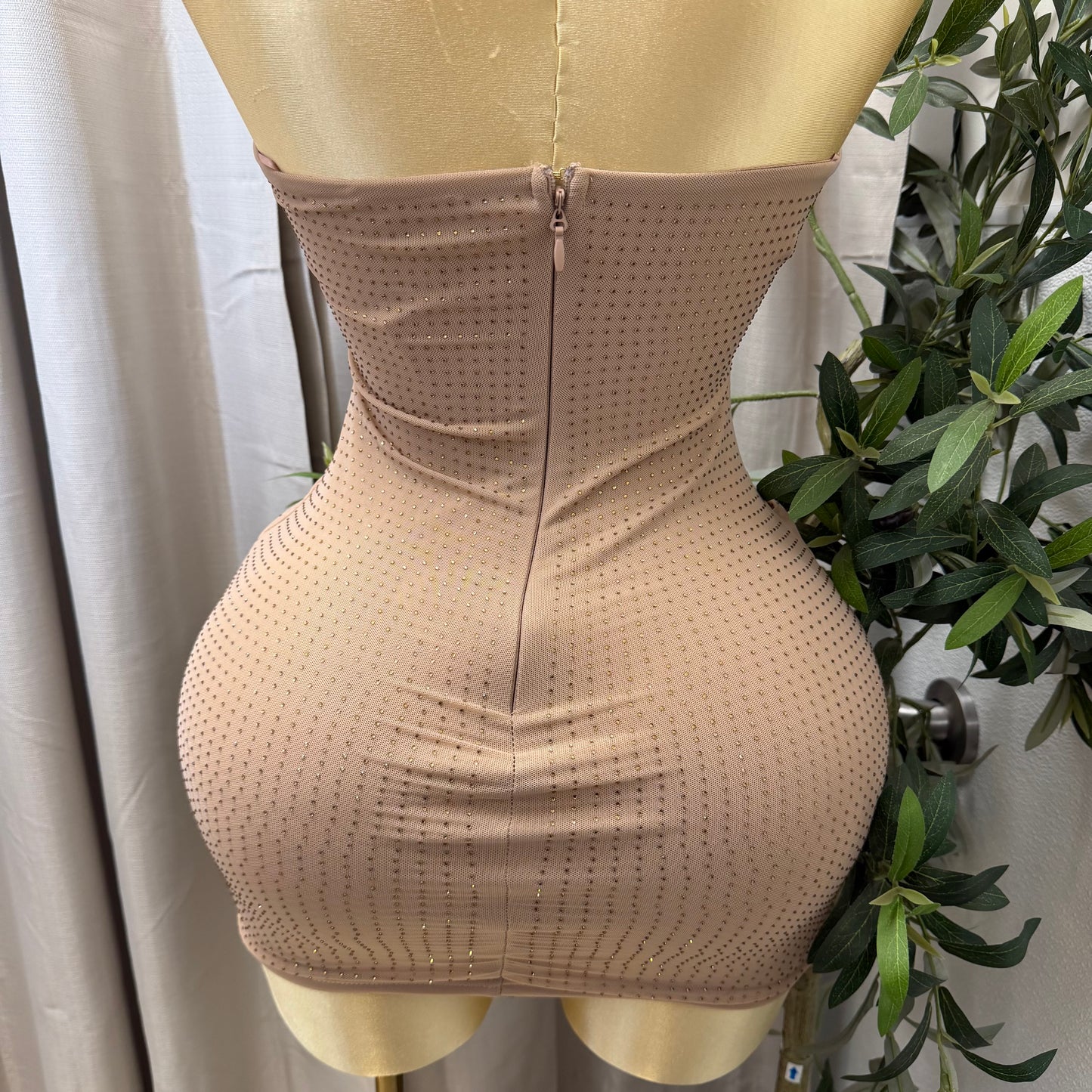 PERFORATED RUCHED STRAPLESS MINI DRESS-Nude