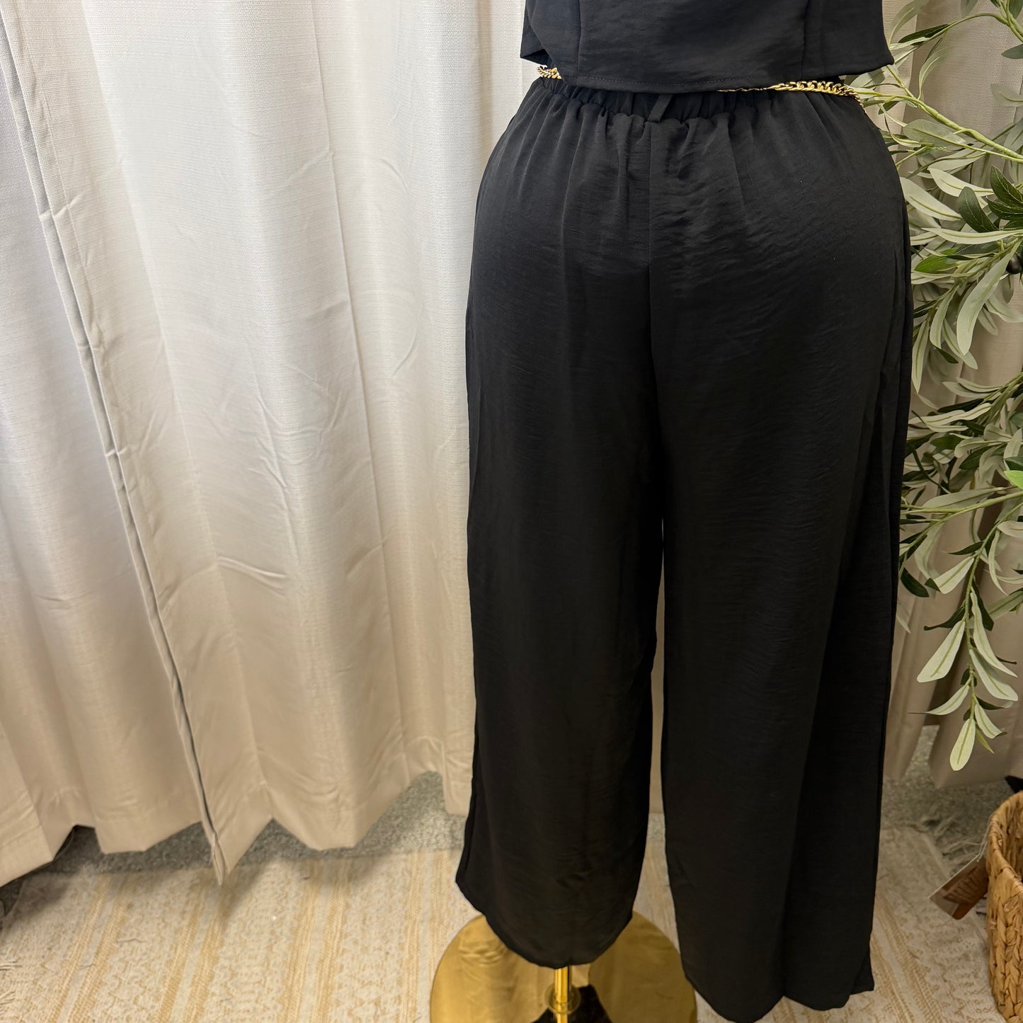 Front button Down Crop Top and Chain Belt Wide leg pant set-black