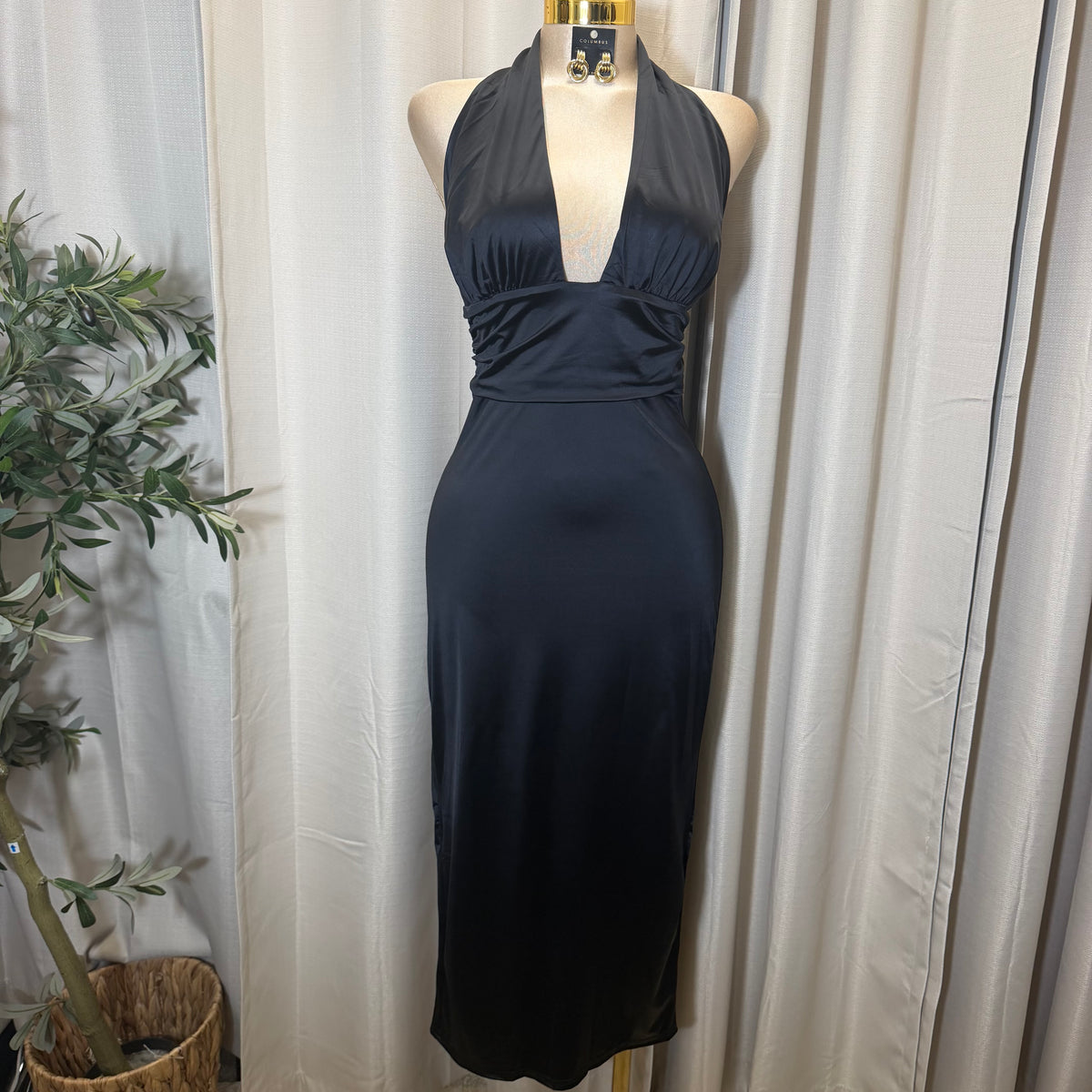 STRETCH SATIN KNIT OPEN BACK MIDI DRESS-Black