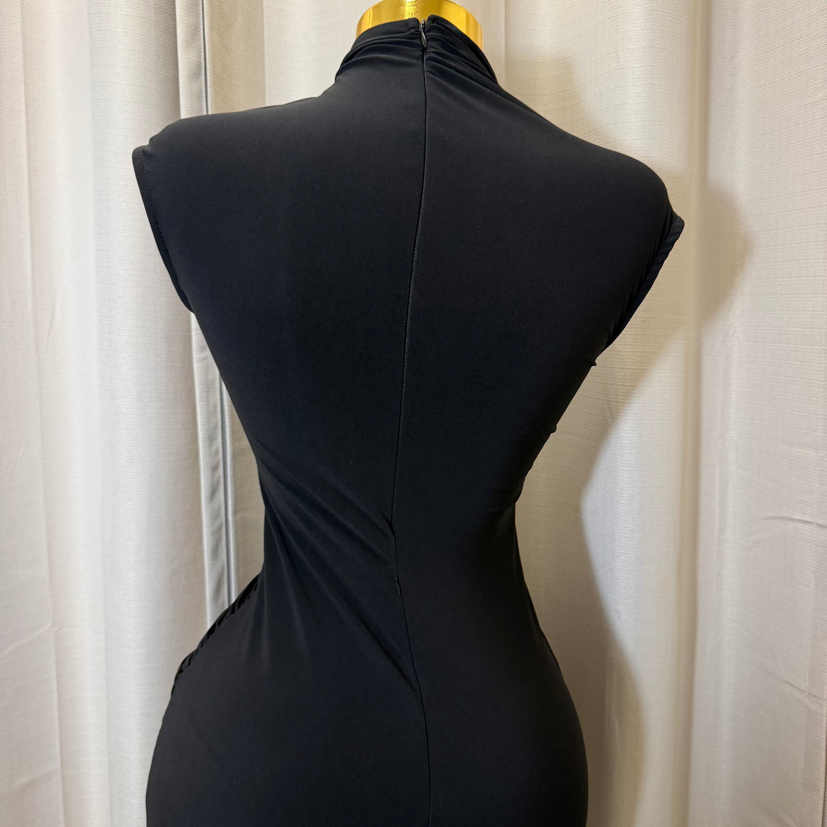 Solid Shirring Midi Dress-Black