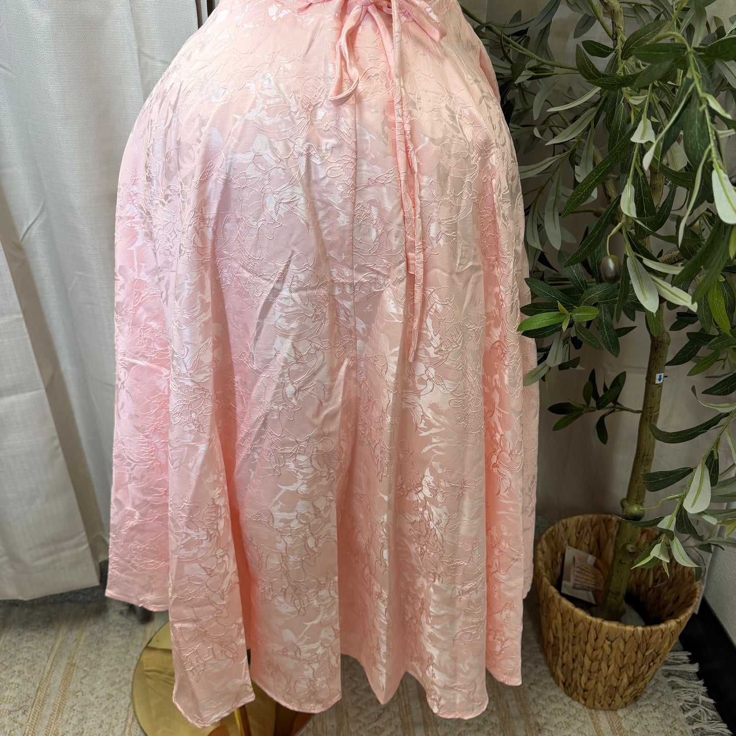Halter neck Midi Dress-Baby Pink