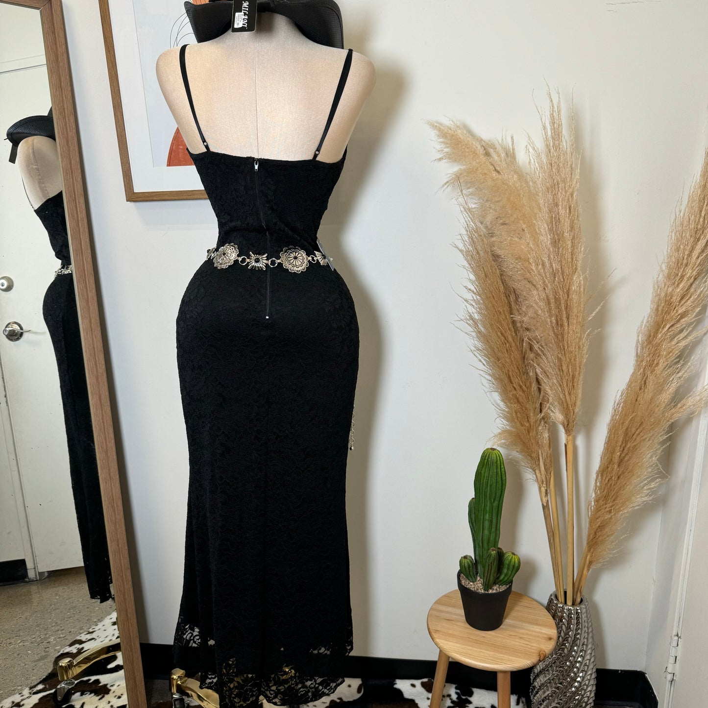 Corazón Mágico Lace Dress-Black