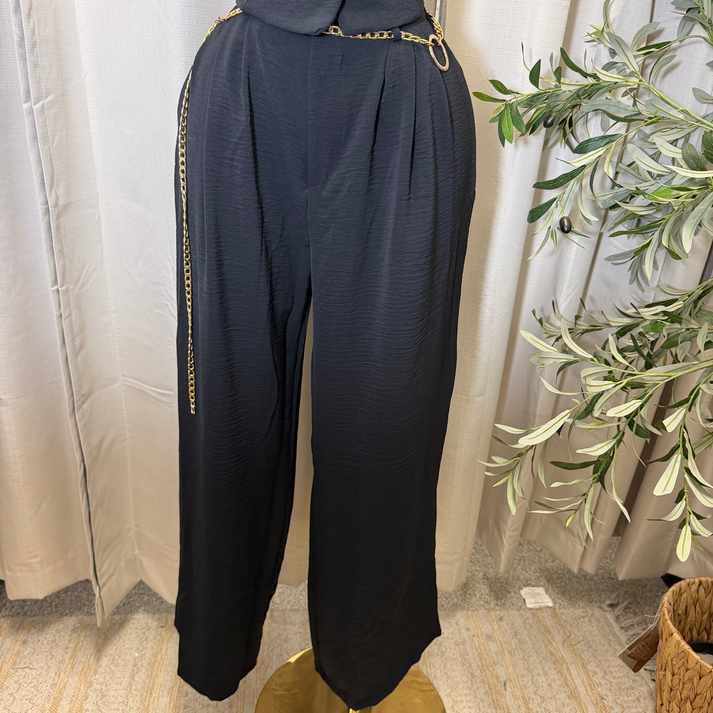 Front button Down Crop Top and Chain Belt Wide leg pant set-black