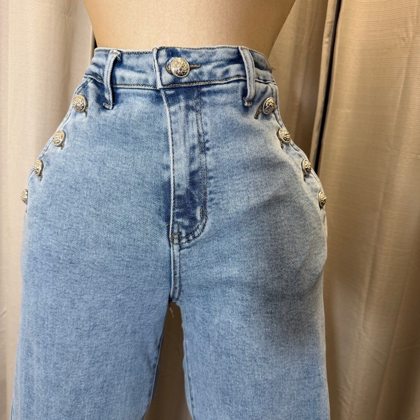 High Waisted Jeans Button On the Side-Light Blue