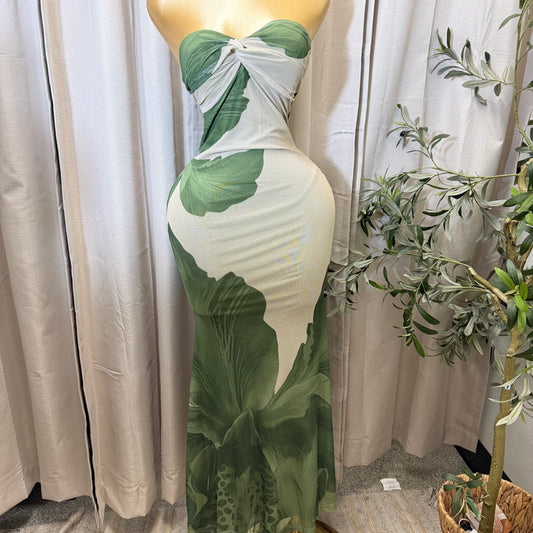 STRAPLESS TWIST FRONT PRINTED MESH MAXI DRESS-Multi Green