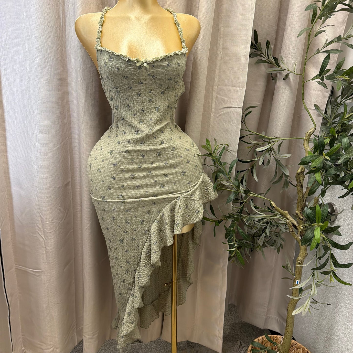 Floral printed open back maxi Dress-Sage