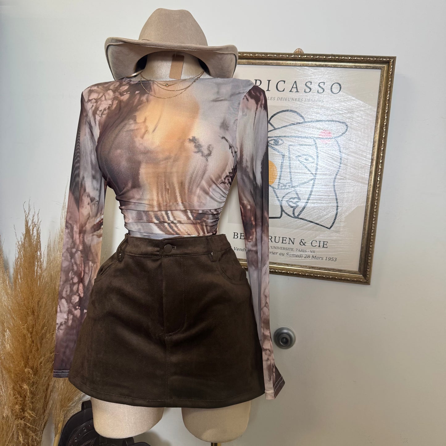 Round Neck Long sleeve Sleeve Bodysuit-Brown Multi