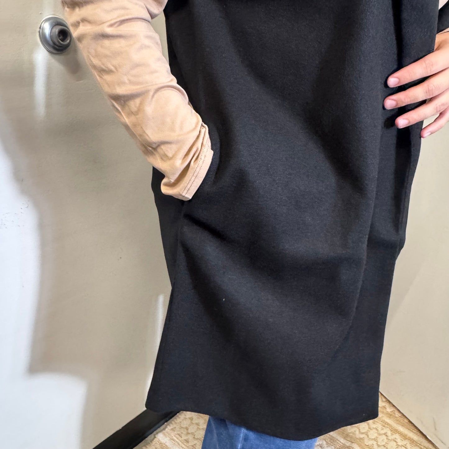 Sleeveless Notched collar Soft Open vest-Black